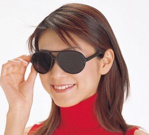 Перфорационные очки тренажеры для глаз - показания, как выбрать, применение
