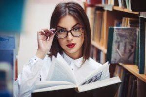 Как правильно подобрать очки для чтения